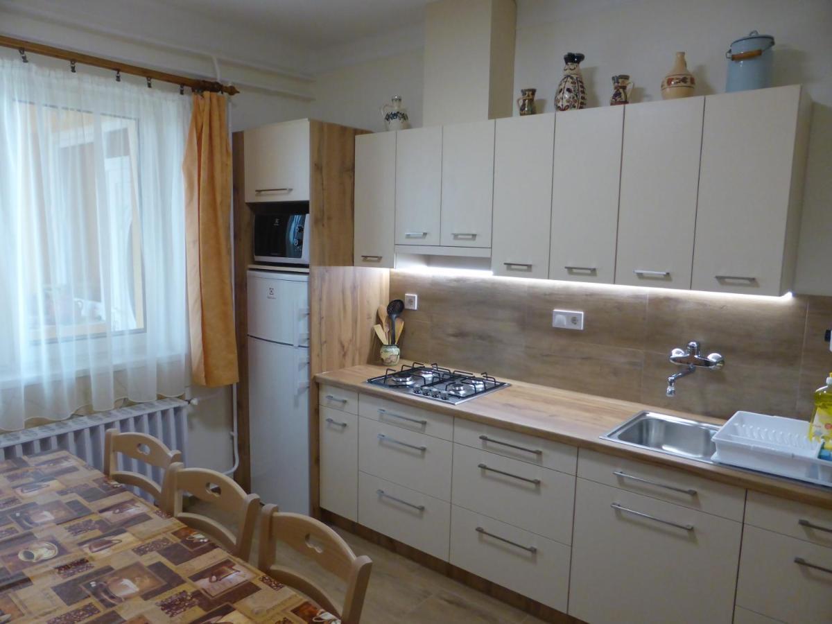 Napfeny Apartman Es Vendeghaz Egerszalók Eksteriør billede